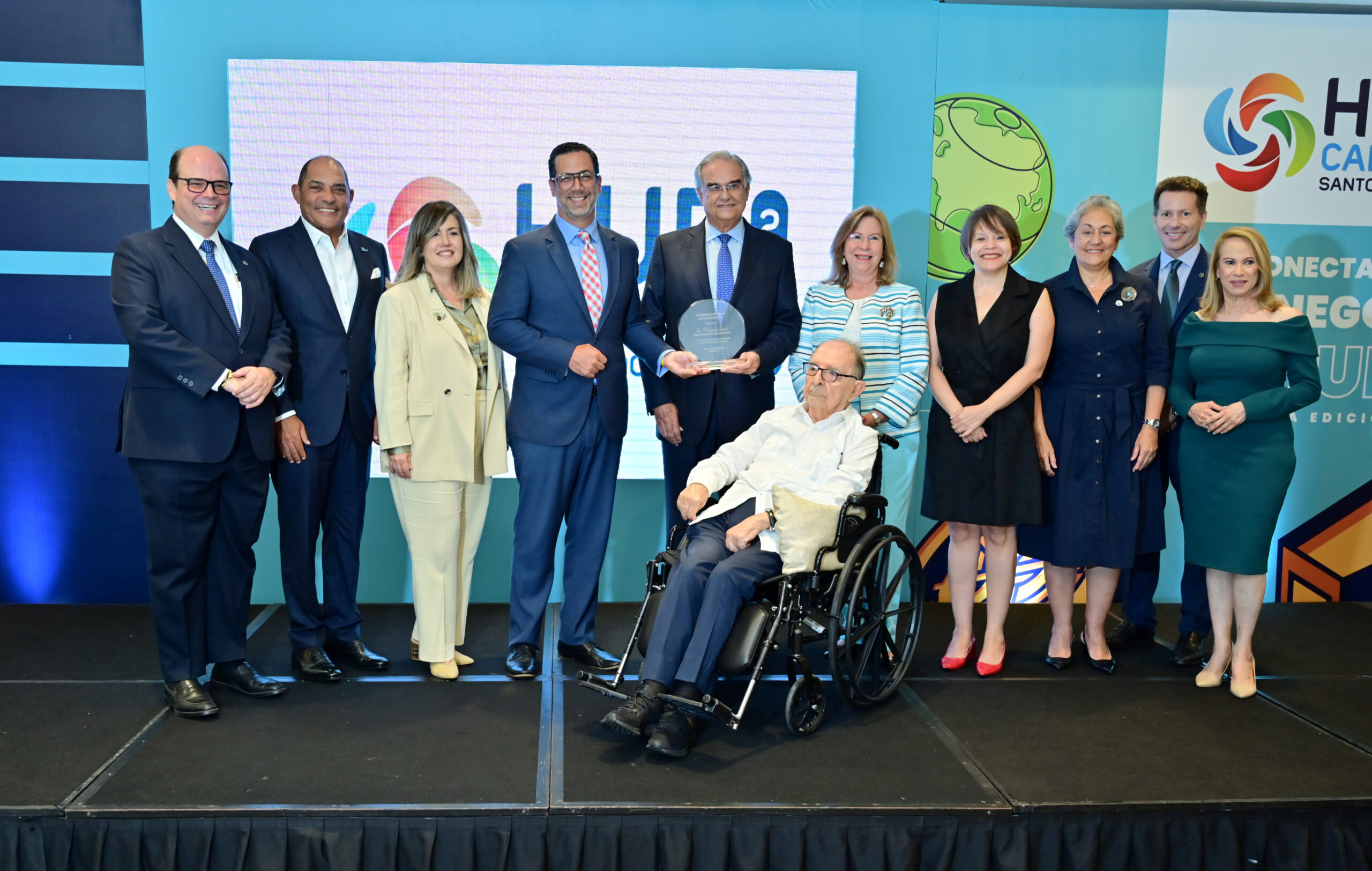 Entregan el “Premio José Manuel Armenteros Rius” al empresario dominicano José Gabriel Roig Laporta