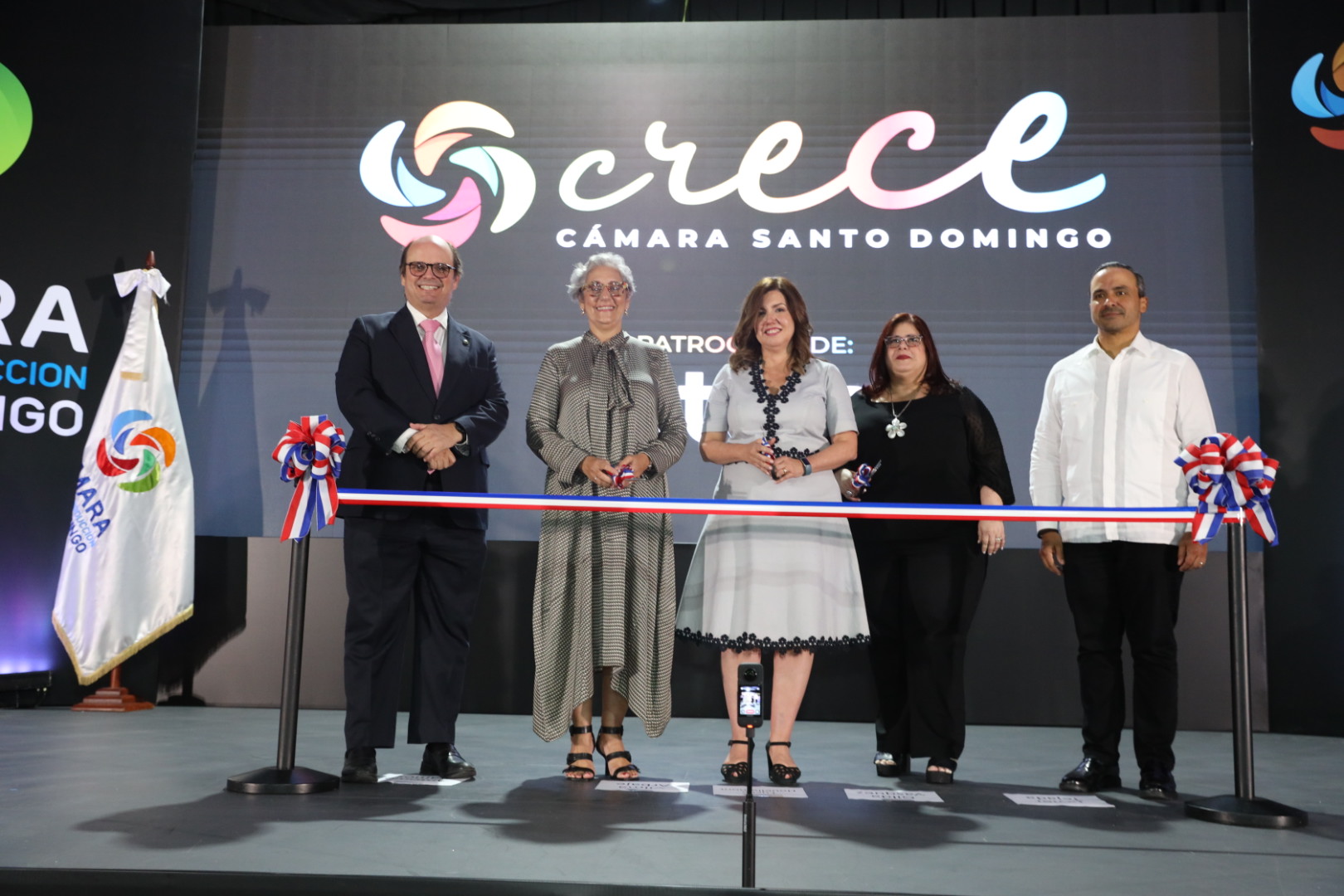 CRECE reúne en su primera versión a más de 2 mil micro, pequeños empresarios y emprendedores