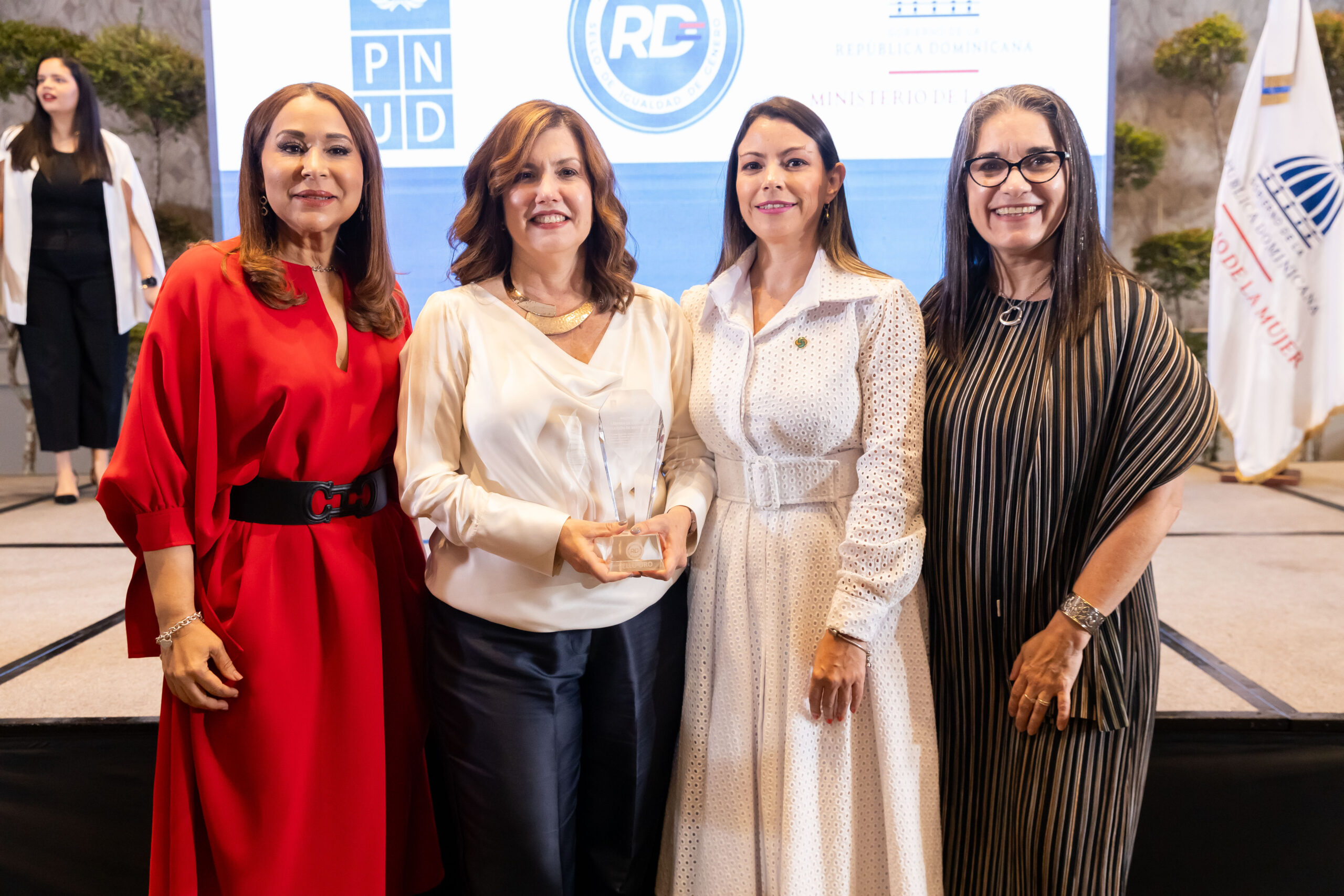 Cámara de Comercio obtiene el Sello Igualando RD