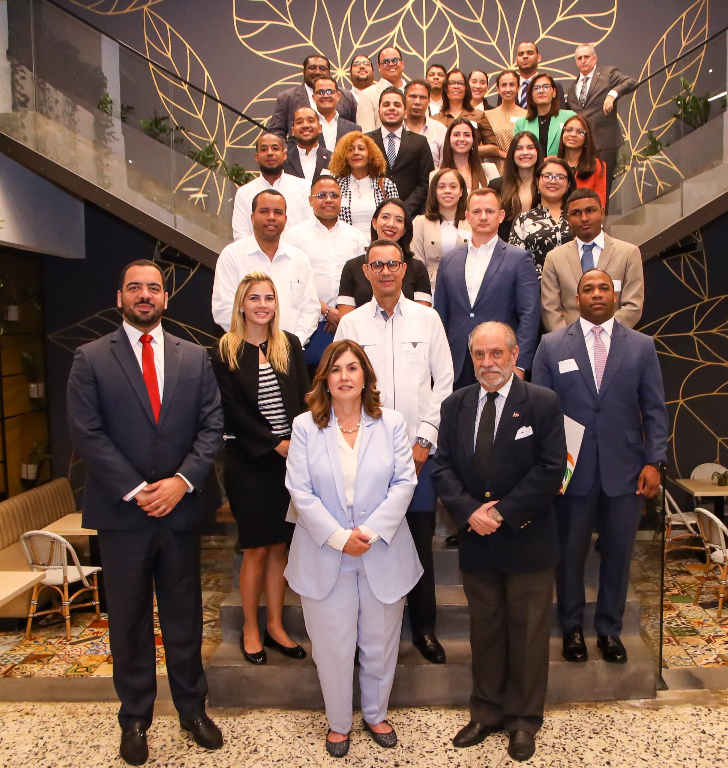Cámara Santo Domingo gradúa primera promoción de Diplomado sobre Registro Mercantil