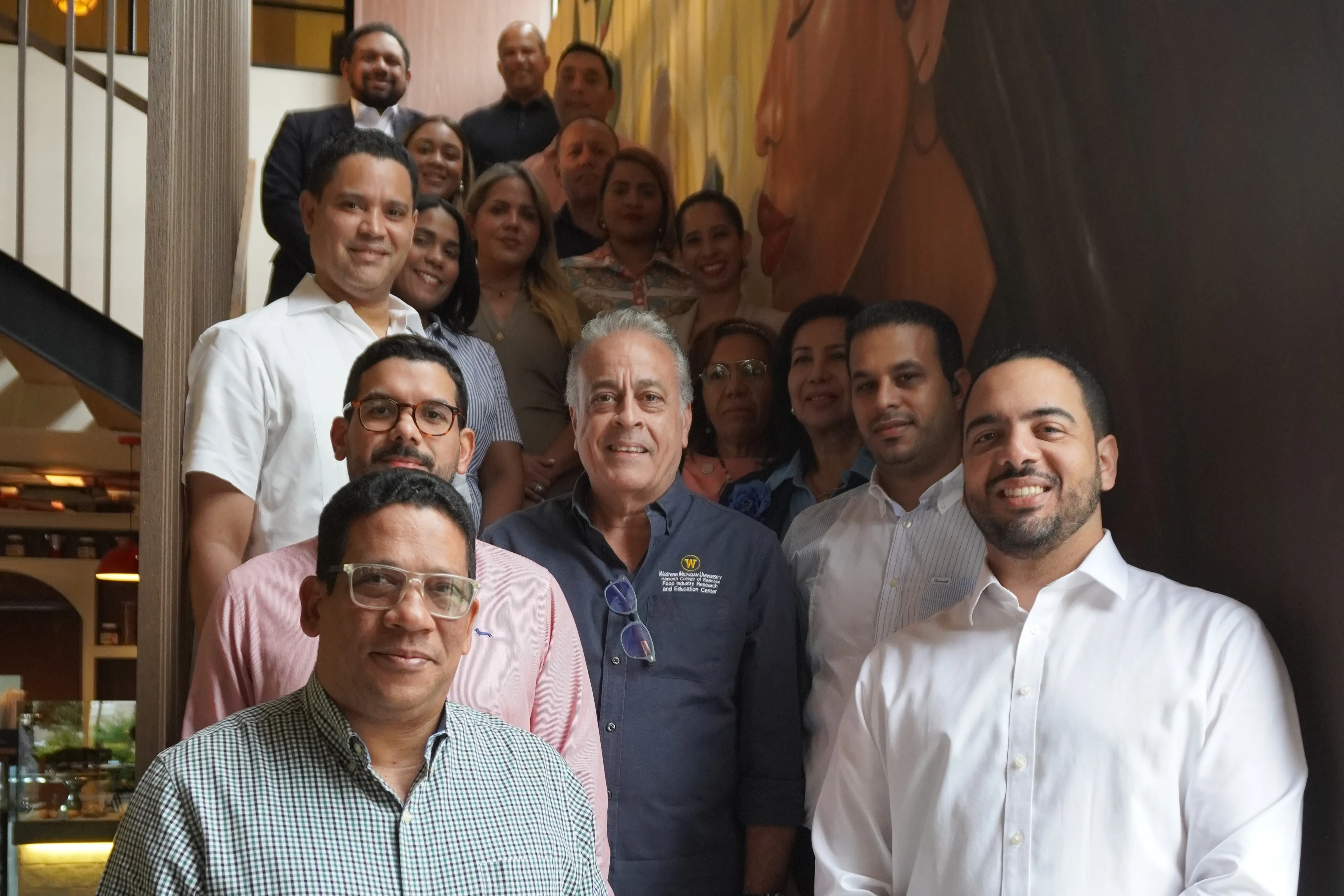 Analizan la nueva Ley de Contrataciones Públicas en Conversatorios Cámara Santo Domingo